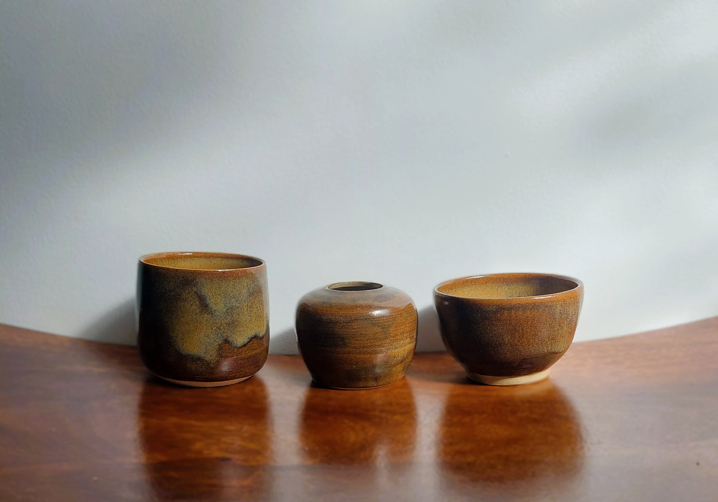 Round bud vase